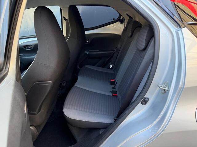Toyota AYGO 1.0 VVT-I X-JOY Carplay Camera Climat control