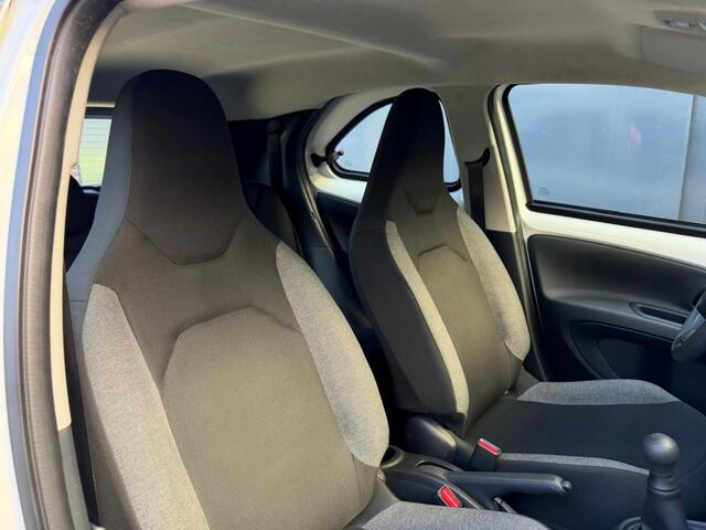 Toyota AYGO 1.0 Airco DAB/Carplay/Adaptive cruise
