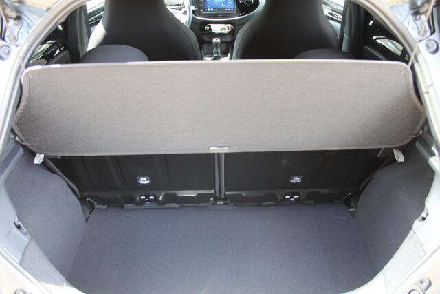 Toyota AYGO X 1.0 VVT-i MT First | Rijklaar | Stoelverw. | Apple/Android | Clima | Adap. cruise