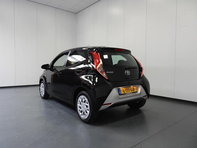 Toyota AYGO 1.0 VVT-i X-Play Limited NAVI/CAMERA/AIRCO/BLUETOOTH!