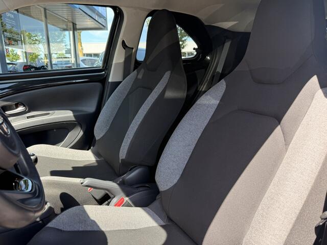 Toyota AYGO X 1.0 VVT-i MT first | Adaptive Cruise | Camera