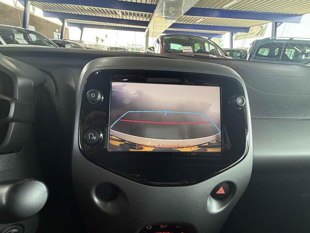 Toyota AYGO 1.0 VVT-i x-joy Climate-control | Carplay | Camera | Cruise | stoelverwarming.
