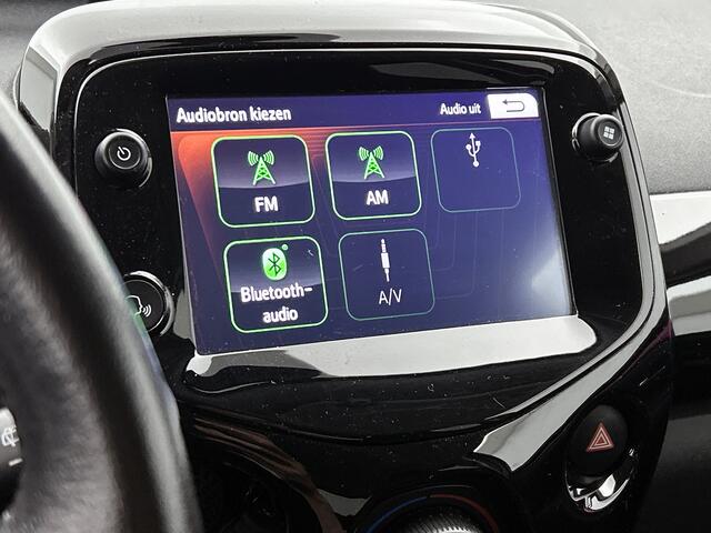 Toyota AYGO 1.0 VVT-i x-Cite | Dealer onderhouden | Apple CarPlay/Android auto | Airco | 15" Velgen | Achteruitrijcamera |