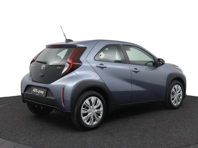 Toyota AYGO X Hybrid 115 play | Nieuw uit voorraad leverbaar |