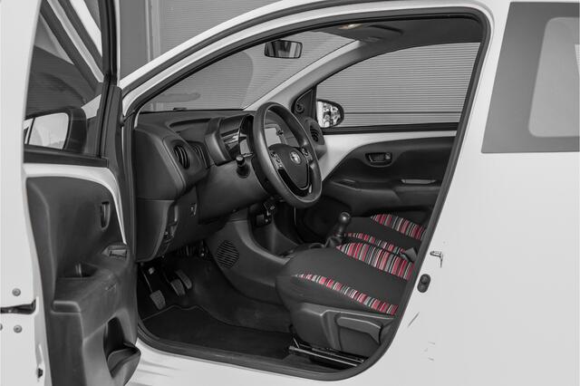 Toyota AYGO 1.0 VVT-i x 5 Deurs Airco CarPlay