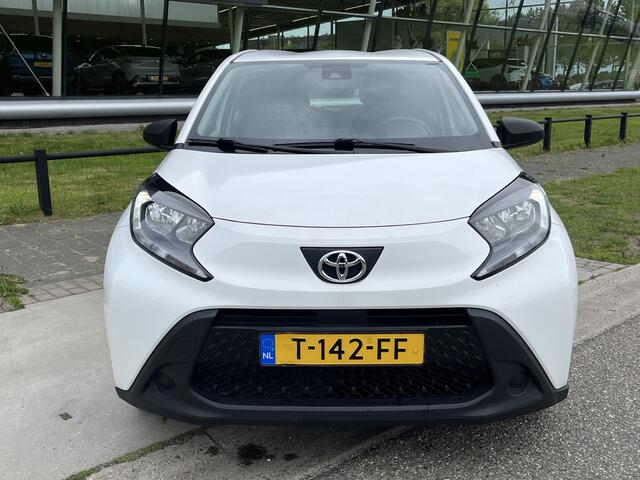Toyota AYGO X 1.0 VVT-i MT / Airco /