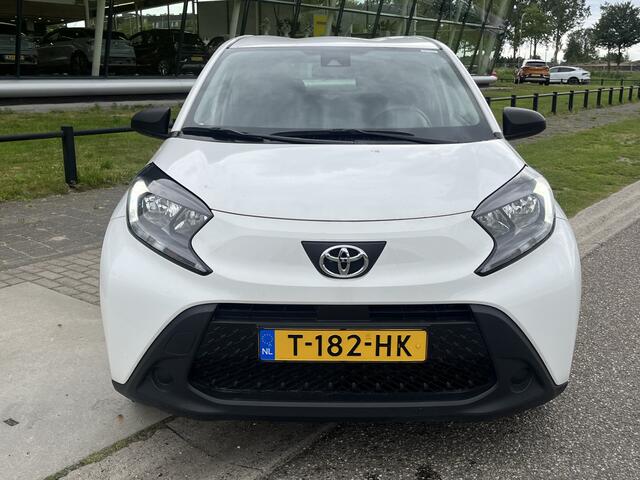 Toyota AYGO X 1.0 VVT-i MT / Airco /