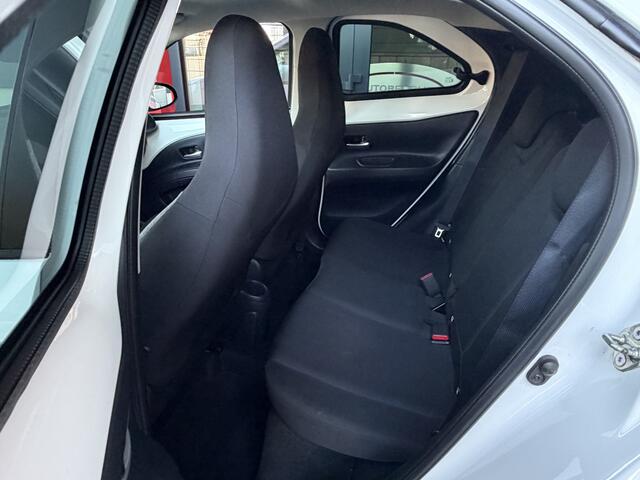 Toyota AYGO X 1.0 VVT-i S-CVT Play