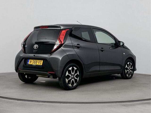Toyota AYGO 1.0 VVT-i X-Joy | NL-Auto | Climate Control | Apple Carplay / Android Auto |