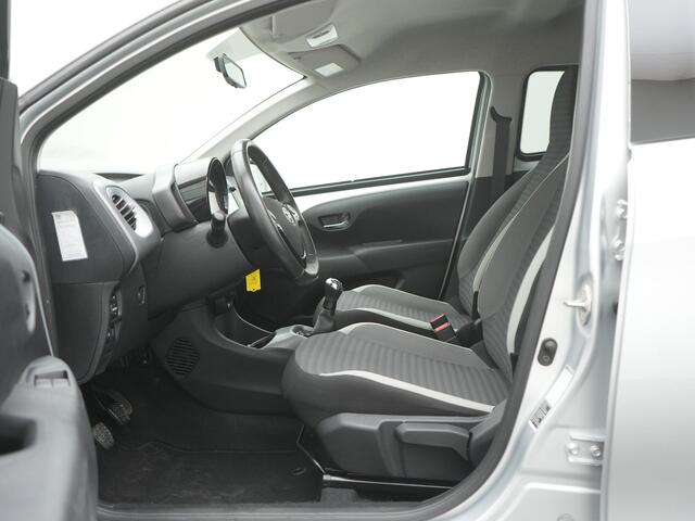 Toyota AYGO 1.0 VVT-i x-clusiv | NL Auto | | Dealer Onderhouden |
