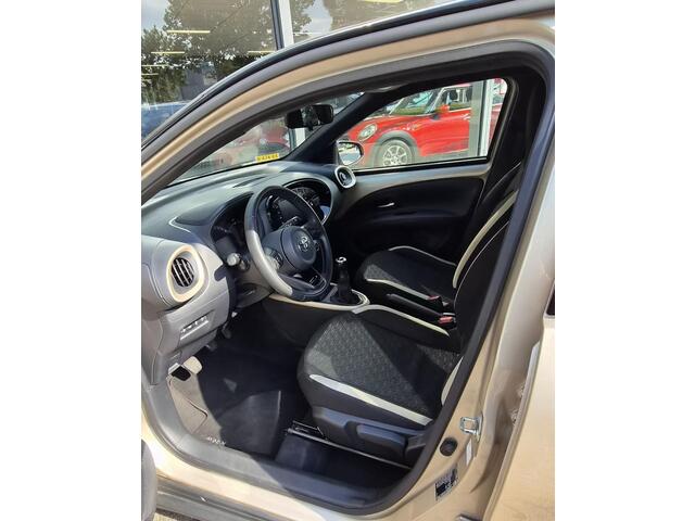 Toyota AYGO X 1.0 VVT-i MT Pulse