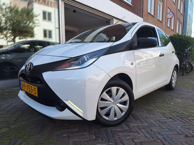 Toyota AYGO 1.0 VVT-i X-Fun 5Drs /68.000 Km/Airco/Bluetooth/Led/Garantie