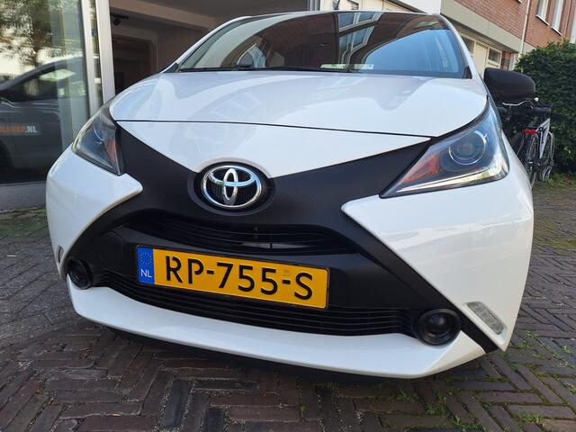 Toyota AYGO 1.0 VVT-i X-Fun 5Drs /68.000 Km/Airco/Bluetooth/Led/Garantie