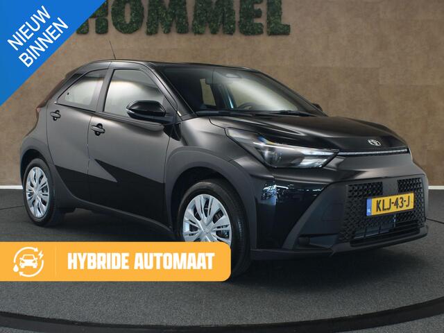 Toyota AYGO X Hybrid 115 play - NIEUW MODEL - DIRECT UIT VOORRAAD LEVERBAAR - APPLE CARPLAY/ ANDROID AUTO - CLIMATE CONTROL - ADAPTIEVE CRUISE CONTROL - 17 INCH WIELEN - LICHTSENSOR - DIGITAAL DASHBOARD - CAMERA -