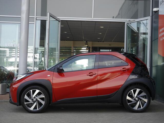 Toyota AYGO X 1.0 VVT-i MT Envy | JBL | Carplay / Android auto | 18 inch velgen | Cruise control | Camera achter | Climate control |
