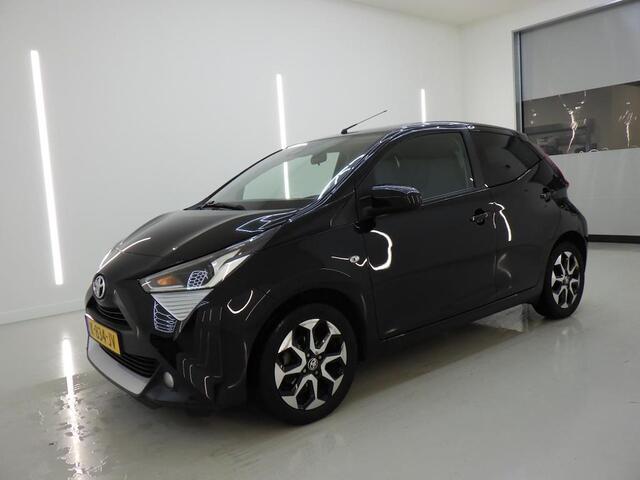 Toyota AYGO 1.0 VVT-i x-Joy Automaat Camera Apple Car play Climat Safety pack Privacy Glass Dealeronderhouden
