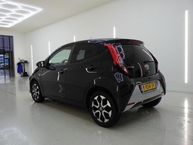 Toyota AYGO 1.0 VVT-i x-Joy Automaat Camera Apple Car play Climat Safety pack Privacy Glass Dealeronderhouden