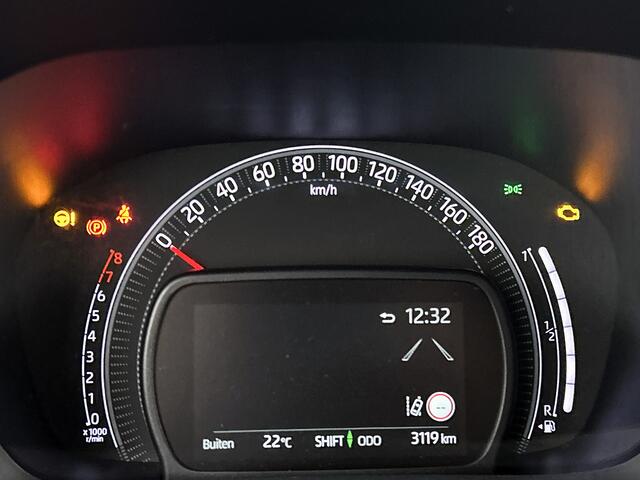 Toyota AYGO X 1.0 VVT-i MT Play Demo