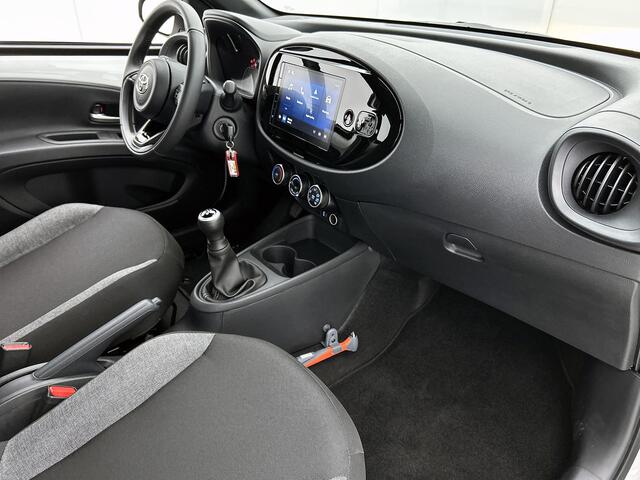 Toyota AYGO X 1.0 VVT-i MT Play Demo