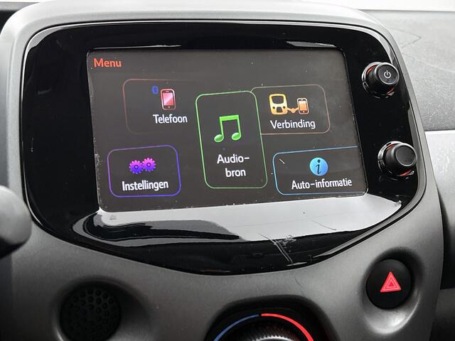 Toyota AYGO 1.0 VVT-i x-play | Dealer Onderhouden | Airco | Achteruitrijcamera | Bluetooth | elektrisch verstelbare Spiegels |