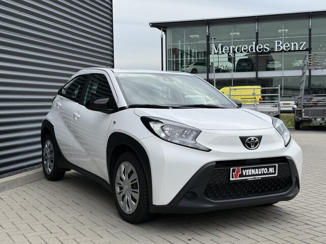 Toyota AYGO X 1.0 VVT-i MT Play Camera/Appple/Android/Stoelwarm/keyless