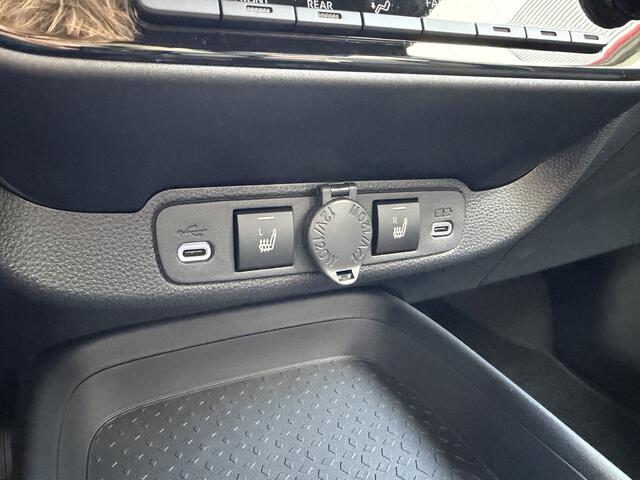 Toyota AYGO X Hybrid 115 Play + Go Pack Lichtmetalen velgen, Voorstoelen verwarmd, Cruise control, Climate control, Achteruitrijcamera