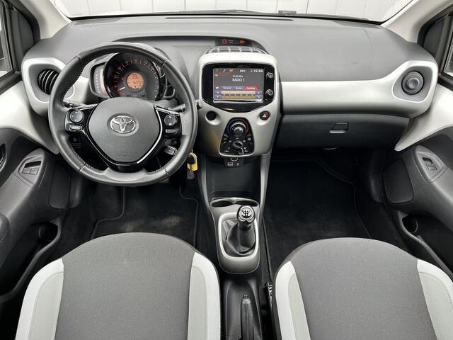Toyota AYGO 1.0 VVT-i X-Play Airco Camera NL Auto Dealer onderhouden
