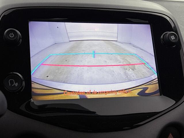 Toyota AYGO 1.0 VVT-i x-play | Dealer onderhouden | Apple CarPlay/Android Auto | Airco | Achteruitrijcamera | Elektrisch verstelbare buitenspiegels |