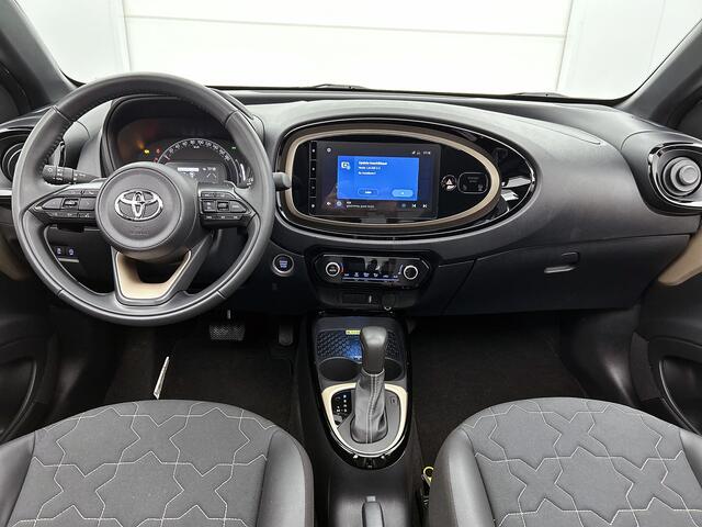 Toyota AYGO X 1.0 VVT-i S-CVT Envy Canvas Dak | BTW voertuig | Parkeersensoren voor+achter | Keyless Entry/Start | Climate Control | Draadloze telefoonlader | Navigatie | Apple CarPlay/Android Auto | Achteruitrijcamera |