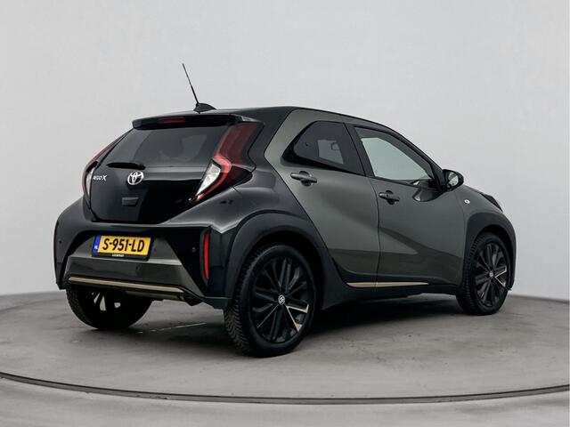 Toyota AYGO X 1.0 VVT-i S-CVT Premium | Dealer Onderhouden | 1e Eigenaar | JBL | Keyless Entry/Start | Climate Control | Stoelverwarming | Parkeersensoren voor+achter | Draadloze telefoonlader |