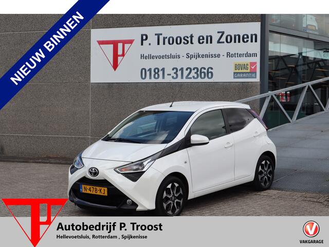 Toyota AYGO 1.0 VVT-i x-joy automaat! Apple carplay/Achteruitrijcamera/Climate control/DAB Radio/Licht metalen velgen