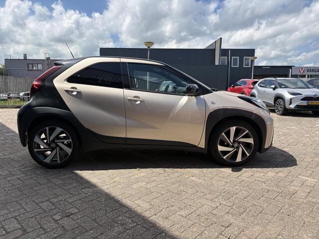 Toyota AYGO X 1.0 VVT-i MT Envy JBL
