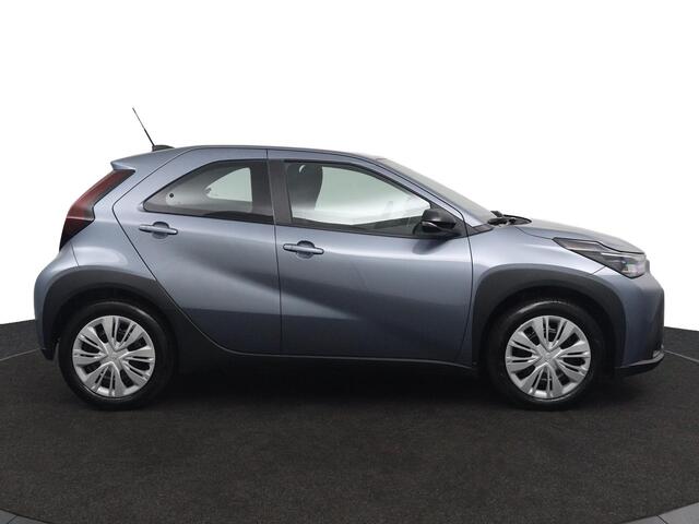 Toyota AYGO X Hybrid 115 play | Apple Carplay/Android Auto | Nieuwe Auto | Uit Voorraad Leverbaar |