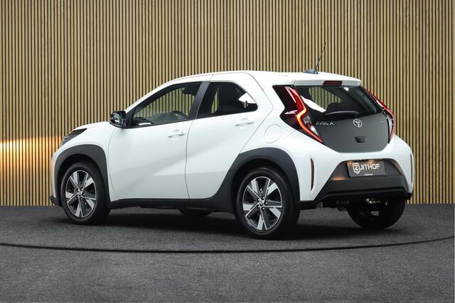Toyota AYGO X Hybrid 115 pulse | Adaptive-cruise | Camera | Clima | Apple Carplay & Android Auto | Maps Navigatie | Stoelverwarming