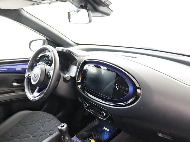 Toyota AYGO X 1.0 VVT-i MT Envy Canvas Dak | BTW Voertuig | Keyless Entry/Start | Stoelverwarming | Parkeersensoren voor+achter | Climate Control | Draadloze telefoonlader | Apple CarPlay/Android Auto | Cruise Control Adaptive |