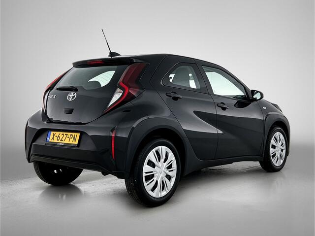 Toyota AYGO X 1.0 VVT-i MT Play | Apple CarPlay | Android Auto |