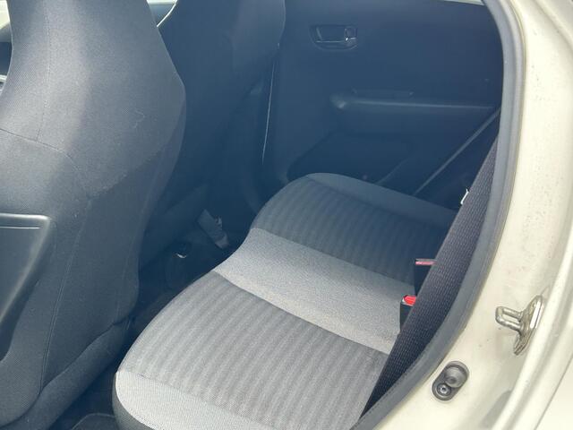 Toyota AYGO 1.0 VVT-i x-cite | Carplay | Camera | 15" Velgen | Cruise Limiter