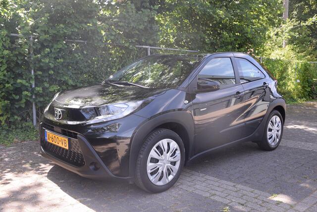 Toyota AYGO X 1.0 VVT-i S-CVT Play | Automaat | 1e eigenaar | Dealer onderhouden |