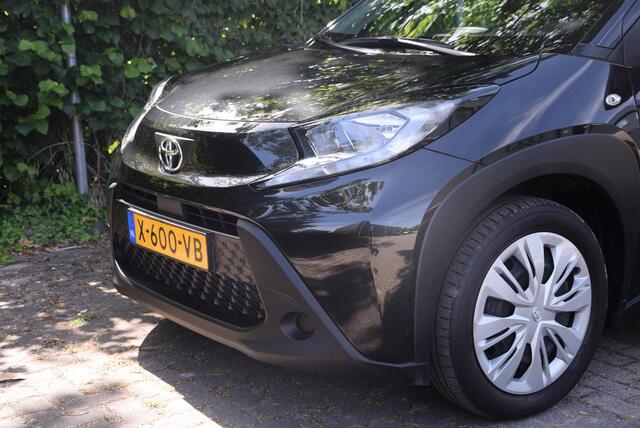 Toyota AYGO X 1.0 VVT-i S-CVT Play | Automaat | 1e eigenaar | Dealer onderhouden |
