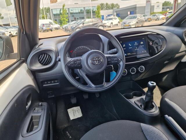 Toyota AYGO X 1.0 VVT-i MT Play