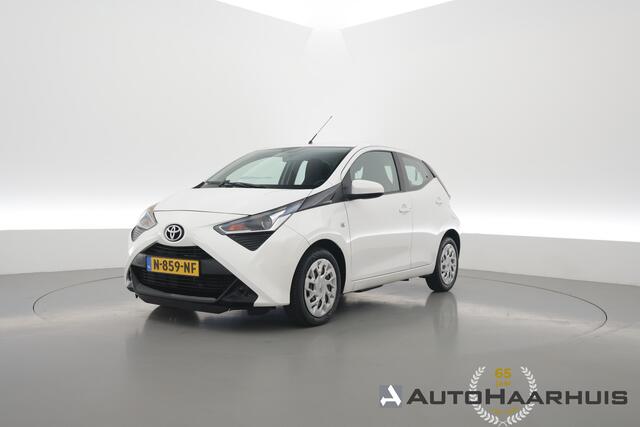 Toyota AYGO 1.0 VVT-i x-play | Achteruitrijcamera | Apple CarPlay & Android Auto | DAB | Airco | 15" velgen | Elek. Ramen V.