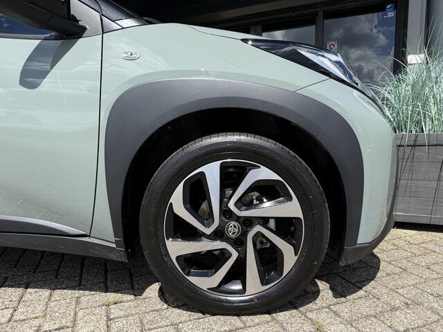 Toyota AYGO X 1.0 VVT-i CVT Envy Cabriotop Navi Camera Keyless Pdc