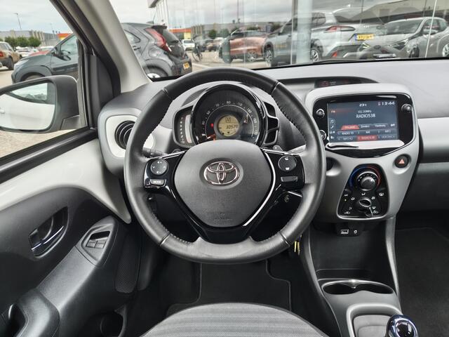 Toyota AYGO 1.0 VVT-i x-joy Automaat | Android Auto, Apple Carplay | Airco