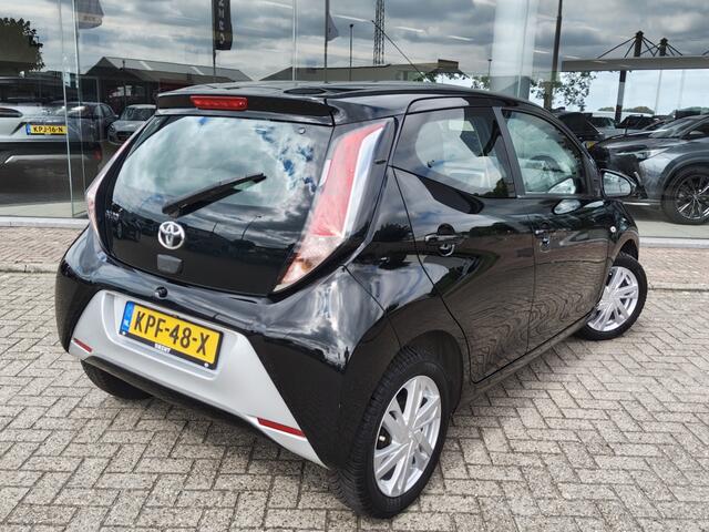 Toyota AYGO 1.0 VVT-i x-play | Lichtmetalen Velgen | All Seasons | Airco | A