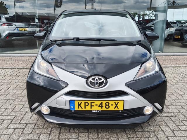 Toyota AYGO 1.0 VVT-i x-play | Lichtmetalen Velgen | All Seasons | Airco | A
