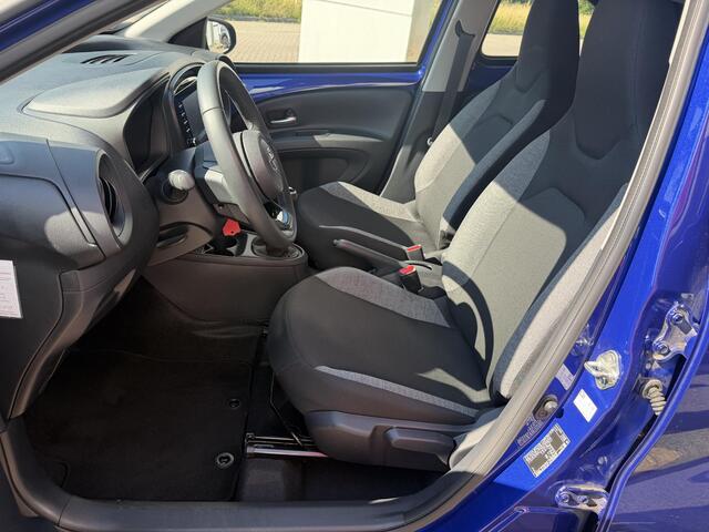 Toyota AYGO X 1.0 VVT-i MT Play