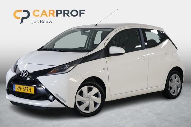 Toyota AYGO 1.0 VVT-i x-play Airco | Camera | Bluetooth | NAP.