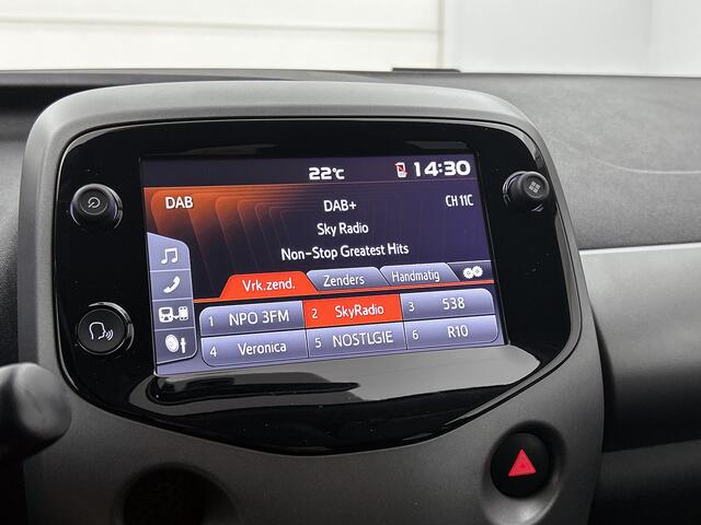 Toyota AYGO 1.0 VVT-i x-Joy | BTW voertuig | Dealer onderhouden | Climate Control | Lichtsensor | DAB | Apple CarPlay/Android Auto | Achteruitrijcamera |
