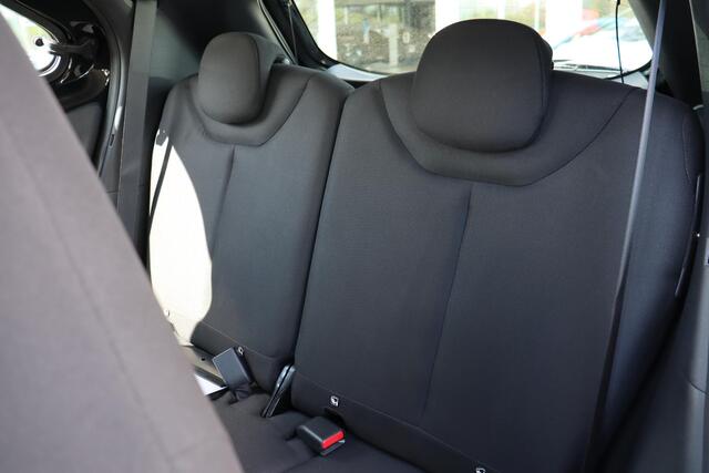 Toyota AYGO X 1.0 VVT-i MT Play, Parkeercamera, Apple carplay, Android auto,Parkeercamera.