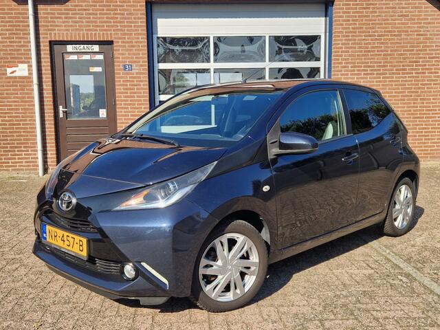 Toyota AYGO 1.0 VVT-i x-sport 5-Drs Airco Navi NL-auto / 1e-Eig. Camera L.m.v. Dealer OH